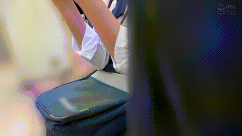 動画の約50%地点のGIFサンプル
